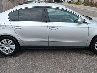 2005 Volkswagen Passat B6, серебристый, 649000 рублей, вид 2
