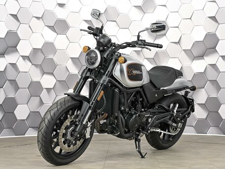 2024 Harley-Davidson X500, серебристый, 685000 рублей, вид 2