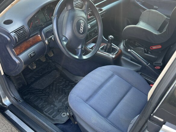 2000 Audi A4 I (B5) Рестайлинг, серый, 320000 рублей - вид 7