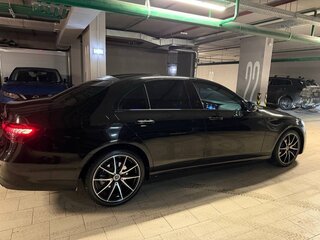 2021 Mercedes-Benz E-Класс 300 d V (W213, S213, C238) Рестайлинг, чёрный, 4300000 рублей, вид 5