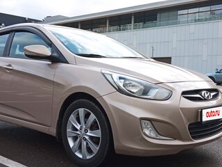 2013 Hyundai Solaris I, бежевый, 735000 рублей, вид 1