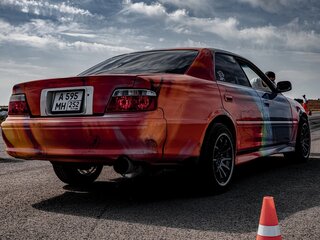2000 Toyota Chaser VI (X100) Рестайлинг, белый, 2750000 рублей, вид 5