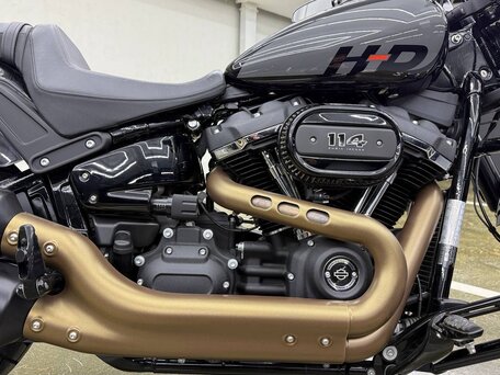 2023 Harley-Davidson Fat Bob, чёрный, 2100000 рублей, вид 5