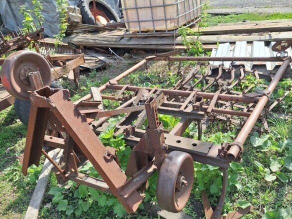 1989 ВТЗ Т-25А, красный, 1150000 рублей - вид 14
