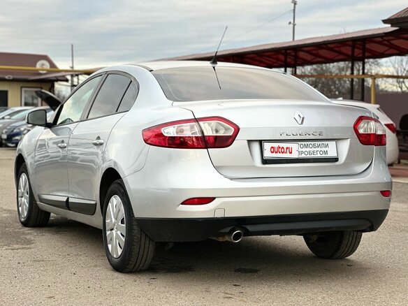 2011 Renault Fluence I, серебристый - вид 4