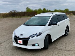 2012 Toyota Wish II Рестайлинг, белый, 1700000 рублей, вид 1