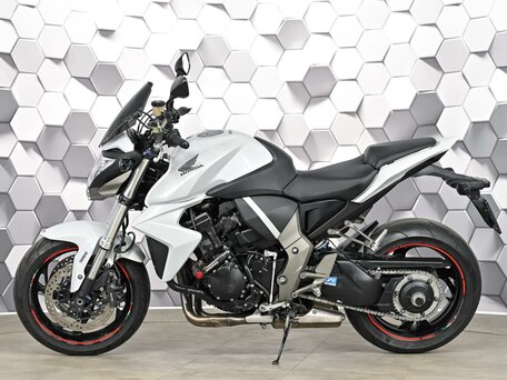 2009 Honda CB 1000R, белый, 677000 рублей, вид 4