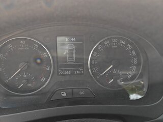 2015 Skoda Rapid I, серый, 790000 рублей, вид 4