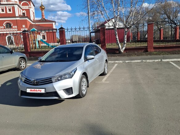 2014 Toyota Corolla XI (E160, E170, E180), серый, 1100000 рублей - вид 2