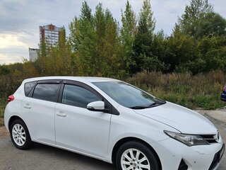 2013 Toyota Auris II, белый, 1390000 рублей, вид 1
