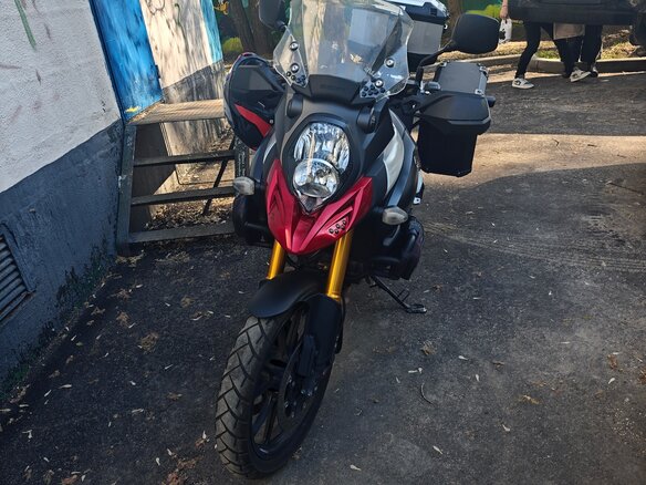 2015 Suzuki V-Strom 1000, красный, 890000 рублей - вид 12