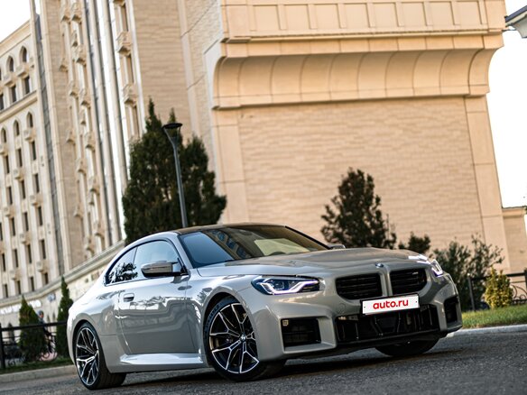 2023 BMW M2 G87, серый, 11000000 рублей - вид 3
