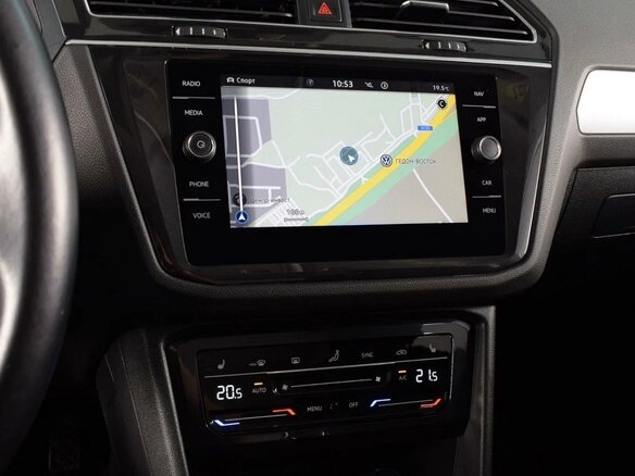 2021 Volkswagen Tiguan II Рестайлинг, чёрный, 2875000 рублей - вид 7