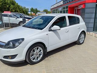 2012 Opel Astra H Рестайлинг, белый, 619900 рублей, вид 3