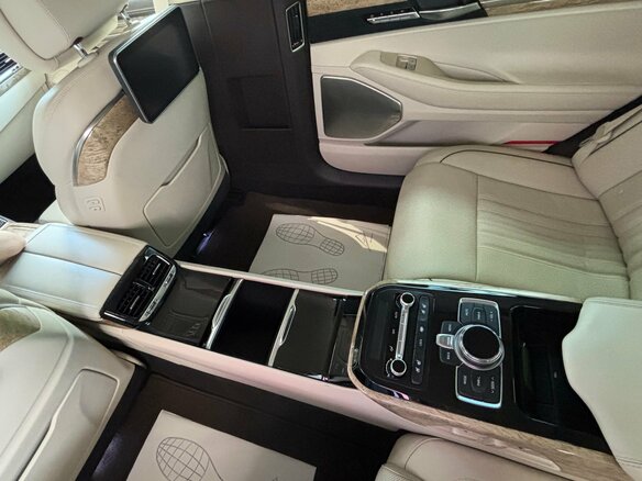 2018 Genesis G90 Limousine I, чёрный - вид 17