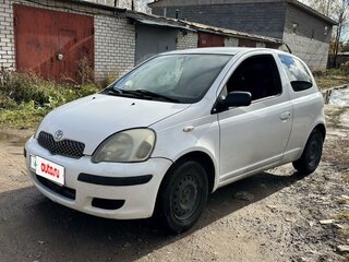 2003 Toyota Yaris I Рестайлинг, белый, 400000 рублей, вид 1