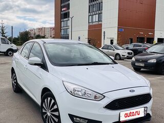 2018 Ford Focus III Рестайлинг, белый, 1000000 рублей, вид 3