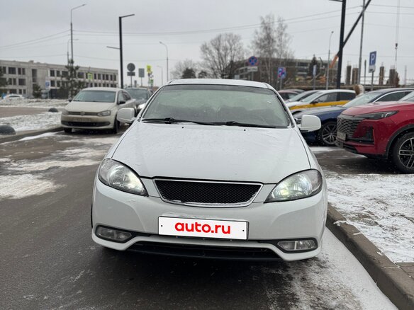 2014 Daewoo Gentra II, белый - вид 1