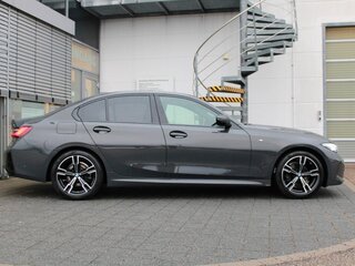 2025 BMW 3 серии 318i VII (G2x) Рестайлинг 2, серый, 3950911 рублей, вид 3