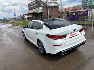 2019 Kia Optima IV Рестайлинг, белый, 2150000 рублей, вид 5