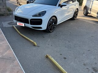 2018 Porsche Cayenne S III, белый, 7200000 рублей, вид 1
