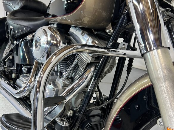 2006 Harley-Davidson Fat Boy, бежевый, 580000 рублей - вид 18