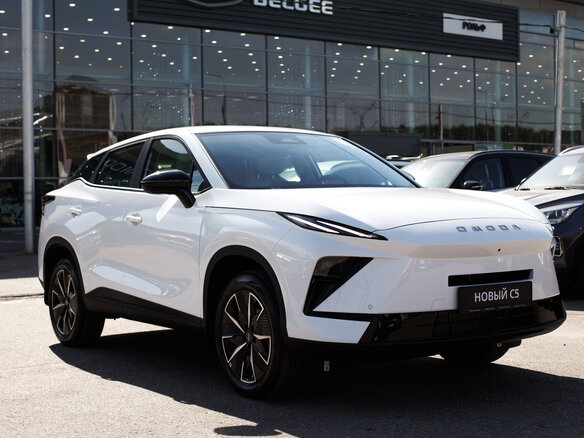 2026 Omoda C5 II, белый - вид 2