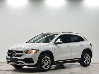 2022 Mercedes-Benz GLA 180 II (H247), белый, 2460000 рублей, вид 1