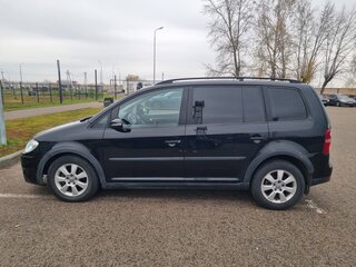 2010 Volkswagen Touran Cross I Рестайлинг, чёрный, 790000 рублей, вид 5