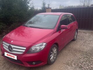 2012 Mercedes-Benz B-Класс 200 II (W246), красный, 1250000 рублей, вид 1