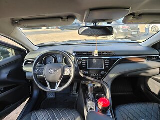 2020 Toyota Camry VIII (XV70), синий, 2520000 рублей, вид 5