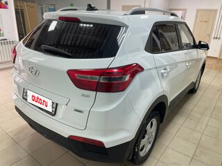 2017 Hyundai Creta I, белый, 1850000 рублей, вид 4