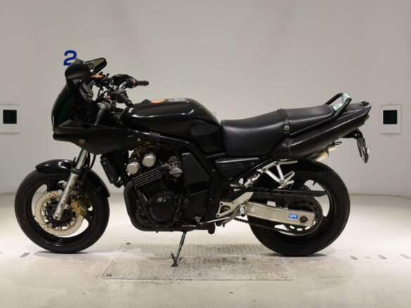 1998 Yamaha FZ400, чёрный - вид 2