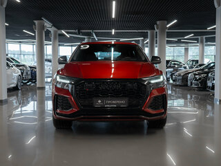 2021 Audi RS Q8 I, красный, 9990000 рублей, вид 3