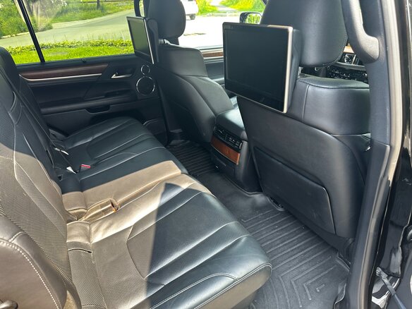 2016 Lexus LX 570 III Рестайлинг 2, чёрный, 7250000 рублей - вид 9
