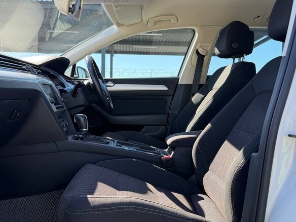 2015 Volkswagen Passat B8, белый, 1670000 рублей - вид 25