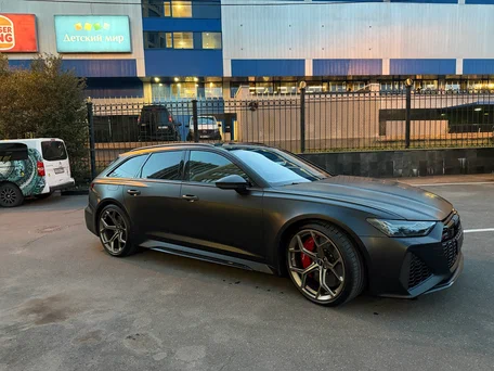 2025 Audi RS 6 performance IV (C8), чёрный, 17000000 рублей, вид 4