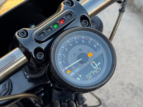 2016 Harley-Davidson Breakout, чёрный - вид 12