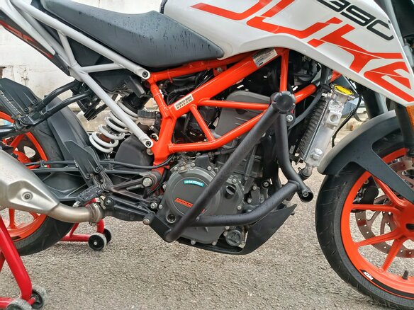 2018 KTM 390 Duke, белый, 349999 рублей - вид 6