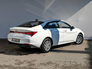 2022 Hyundai Elantra VII (CN7), белый, 2010000 рублей, вид 5