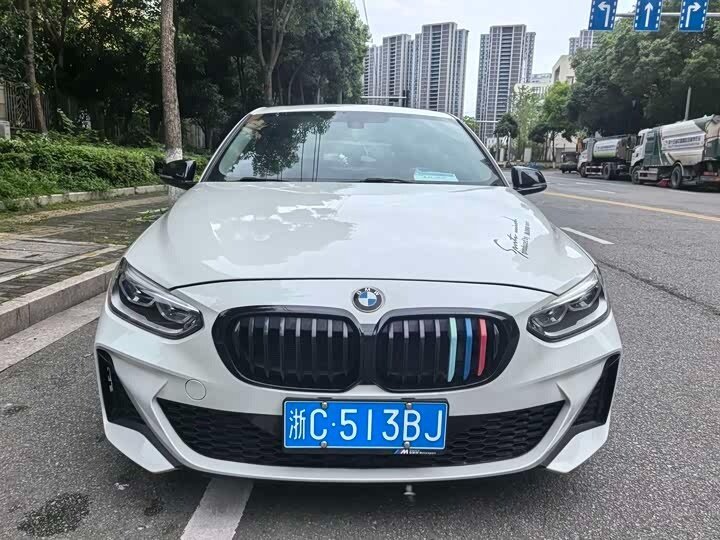 Открыть фотографии: BMW 1 серии III (F52) Рестайлинг