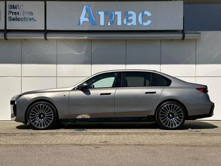 2025 BMW 7 серии 740i xDrive VII (G70), серый, 15190000 рублей, вид 5
