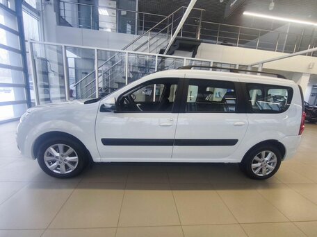2026 Lada (ВАЗ) Largus I Рестайлинг, белый, 1587000 рублей, вид 5