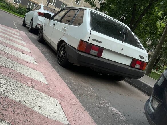 2000 Lada (ВАЗ) 2109, белый