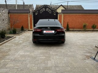 2019 Toyota Camry VIII (XV70), чёрный, 2520000 рублей, вид 4