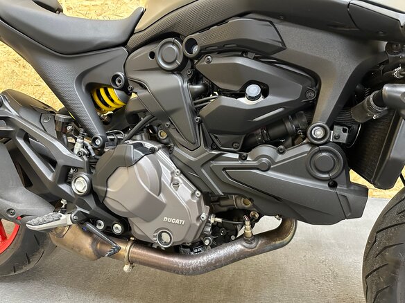 2022 Ducati Monster 937, зелёный, 1070000 рублей - вид 15