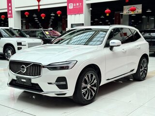 2022 Volvo XC60 II Рестайлинг, белый, 4900000 рублей, вид 1