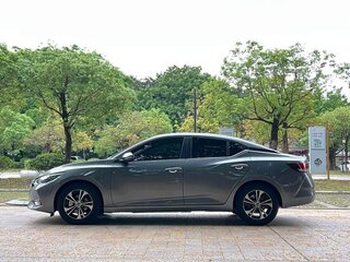 2022 Nissan Sylphy IV (B18), белый, 1390000 рублей, вид 3