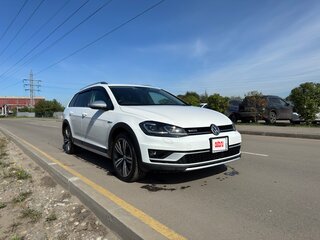 2018 Volkswagen Golf Alltrack VII Рестайлинг, белый, 2100000 рублей, вид 1