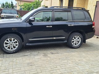 2016 Toyota Land Cruiser 200 Series Рестайлинг 2, чёрный, 6650000 рублей, вид 2